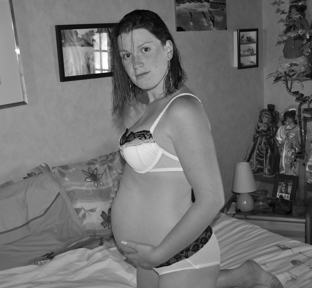 Superbe petite femme enceinte porn gallery