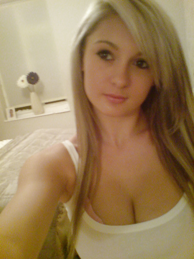 She knows she's a tease.... porn gallery