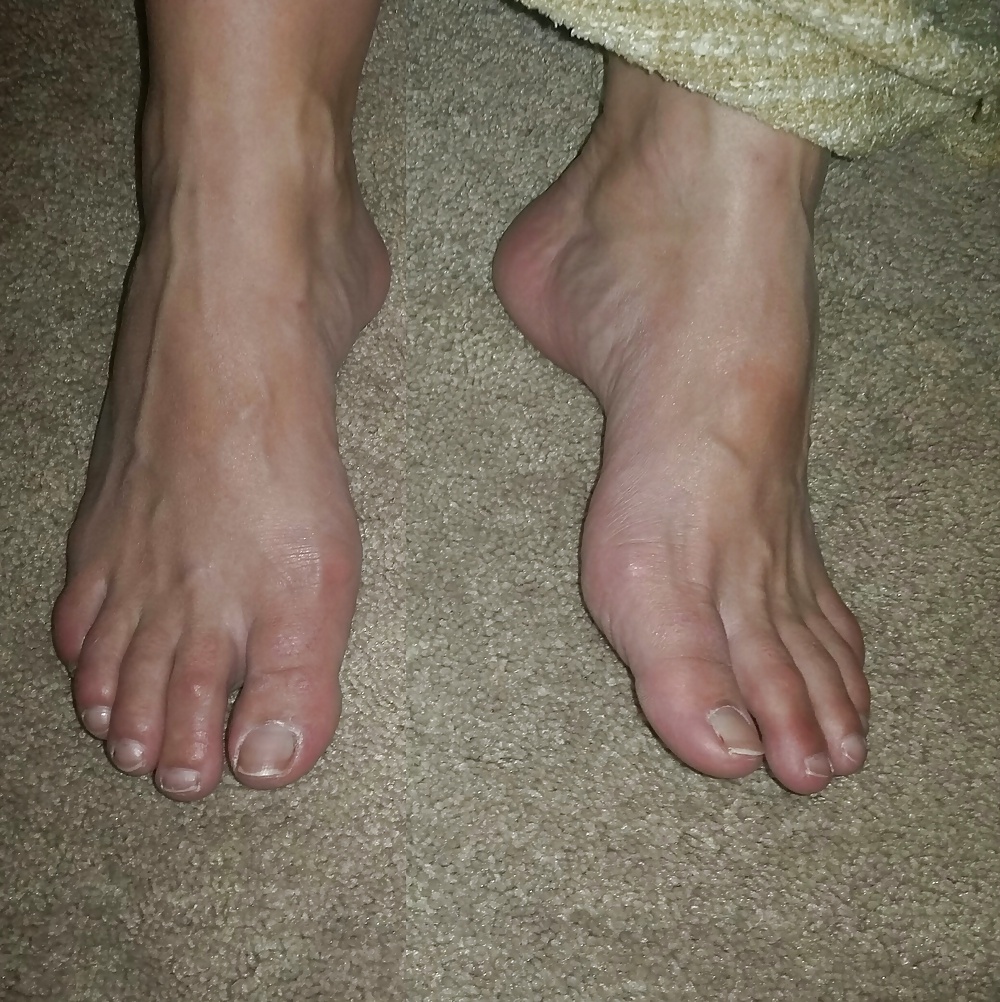 Feet and toes closeups porn gallery