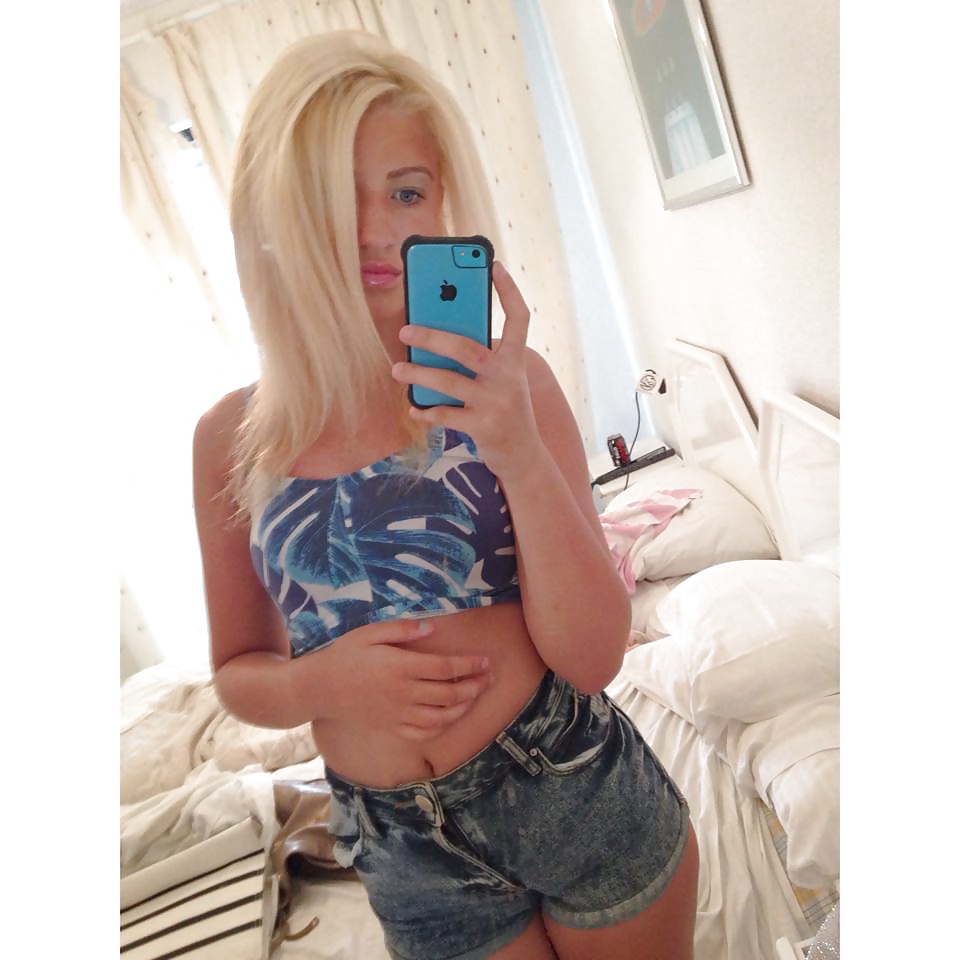 UK Facebook Teens - Bethany & Demi porn gallery