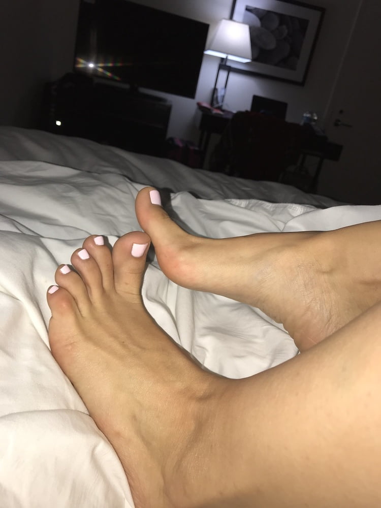 Sexy Milf I want to Fuck (Feet, White, Mature) - 80 Photos 