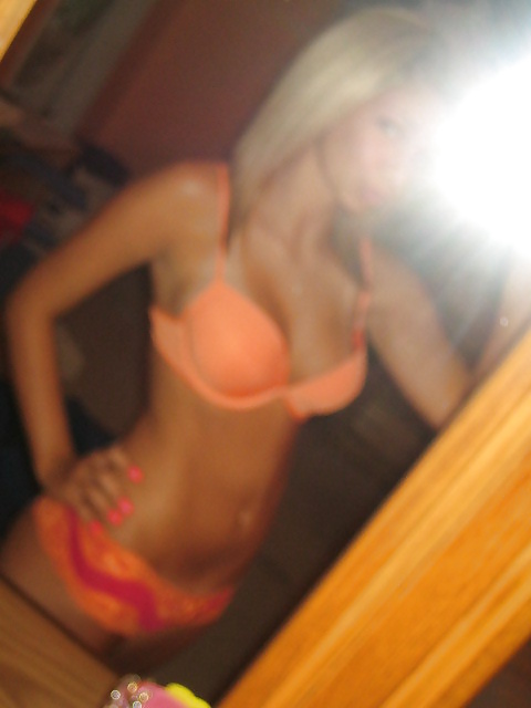 Pretty Amateur Allie porn gallery