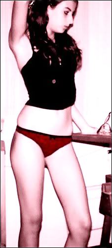 lilSocial Network Tramps & Heart Breakers porn gallery