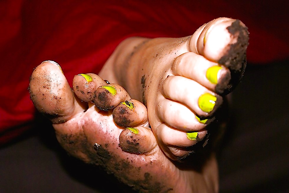 Feet: Dirty Soles #12 porn gallery