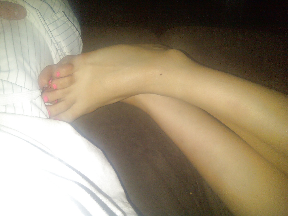 25 Year Old GF, Footjob, Pussy and Feet porn gallery