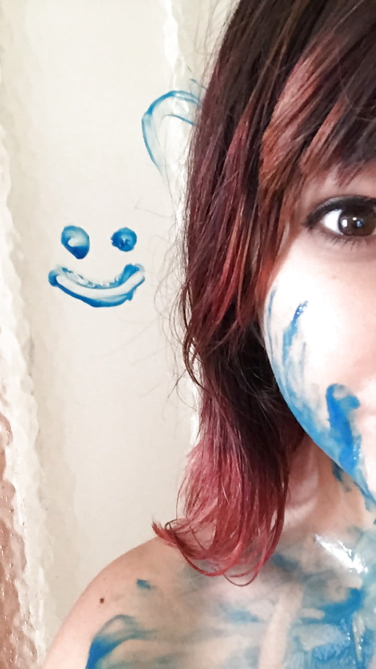 Cute Teen aka BabyBearAttack Selfies porn gallery