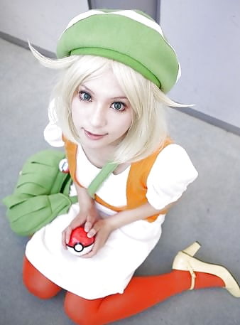 Pokemon Cosplay Babe Battle porn gallery
