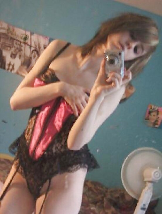 Carly 19 Years porn gallery