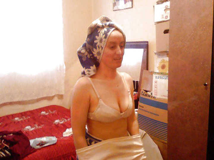Turbanli Arab Hijab Turkish Mature Amateur porn gallery