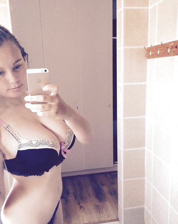 Kik & Snapchat 2 porn gallery