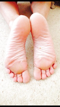 Cum on my wife's sexy soles