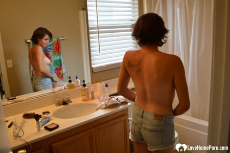 my roommate gets recorded in the bathroom         