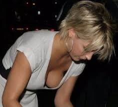 Downblouse - 20 Photos 