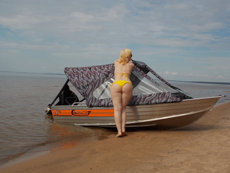 beach hot blonde         
