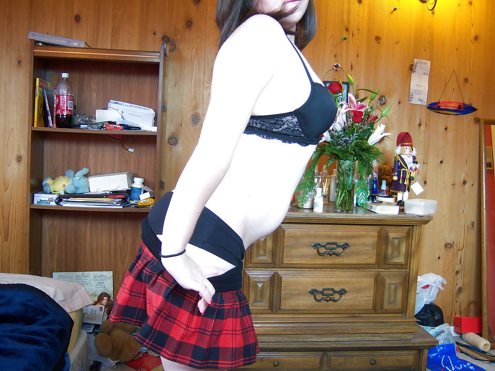 Mindy in her school girl outfit porn gallery