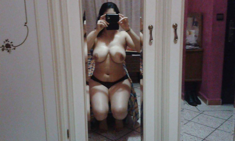 Hijab Bitch Nadia porn gallery