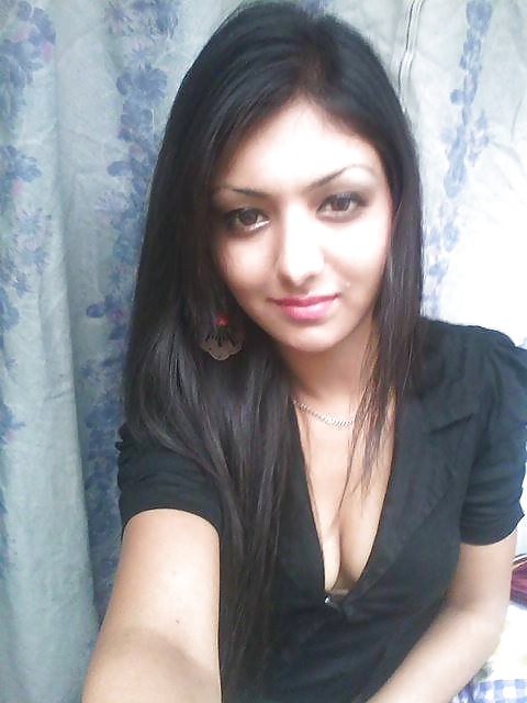 INDO-PAK DESI BABES (SLUTS) porn gallery