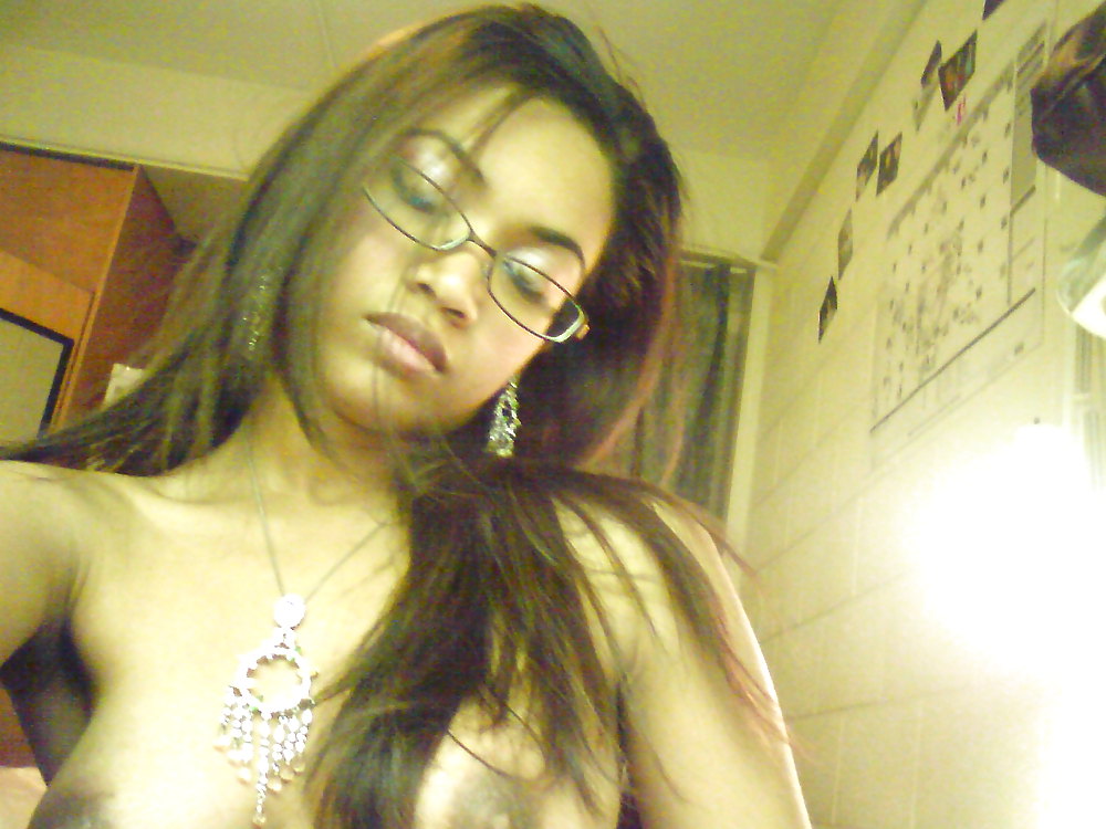 Sexy Black Chick With Glasses porn gallery