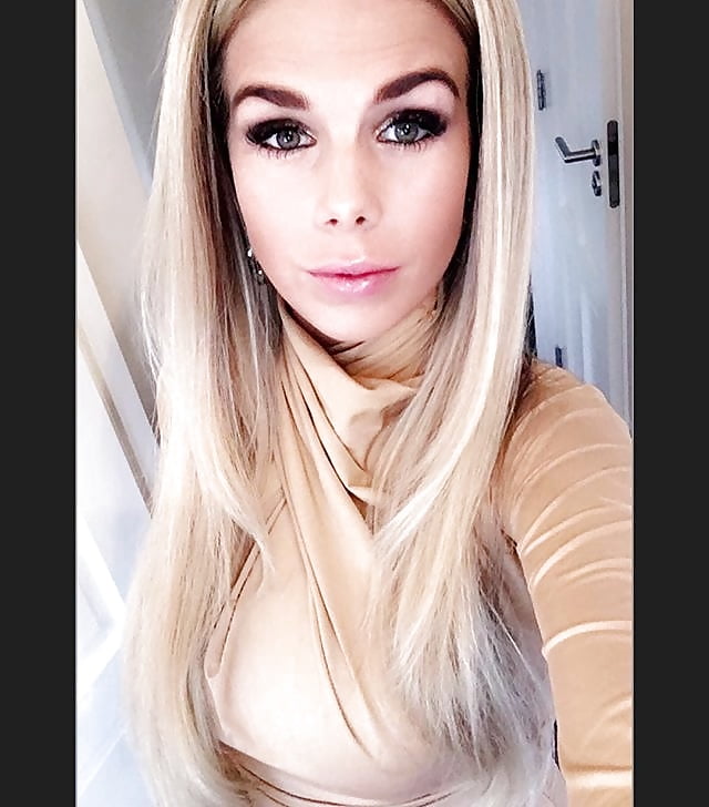 Dutch instagram slut Amber porn gallery