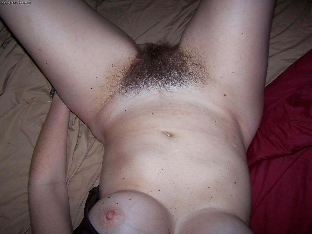 Assorted Hairy Pussy Amateurs porn gallery