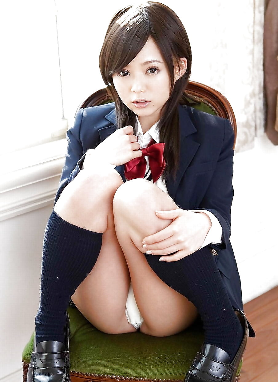 Cute Japanese Girls Upskirt - Cute Japanese girl upskirt - 1 Pics | xHamster