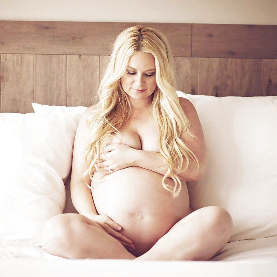 red head and pregnant porn gallery