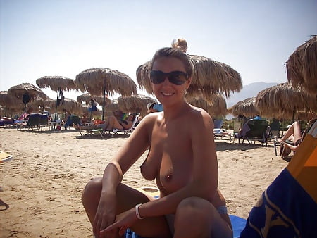 Hot Bulgarian Slut on vacancion in Greece