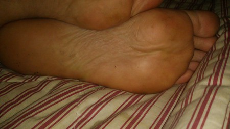 arab wife feet