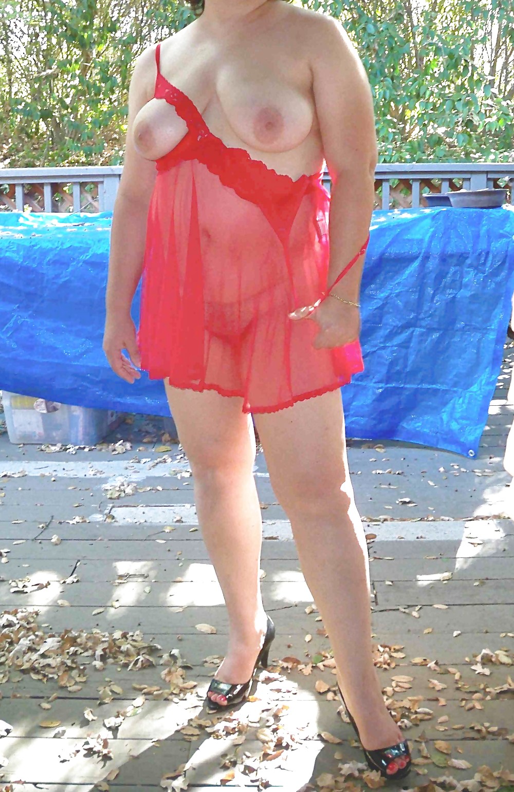 Her red teddy outdoors, bbw plump tits and pussy porn gallery
