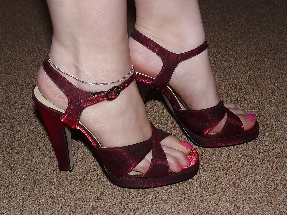 wifes red satin sandals heels pink nails porn gallery