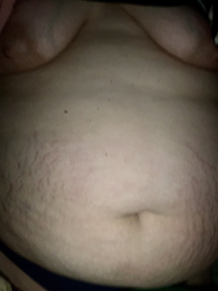 Selfies from my Sexy Wife. Belly Betty Big Tits Mature BBW - 10 Photos 