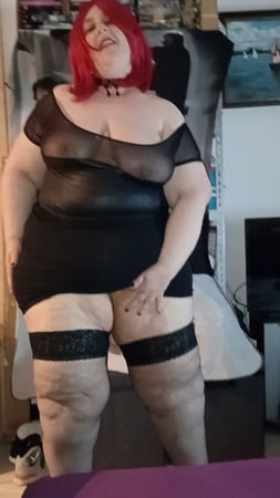 karcelyne striptease and blow job         