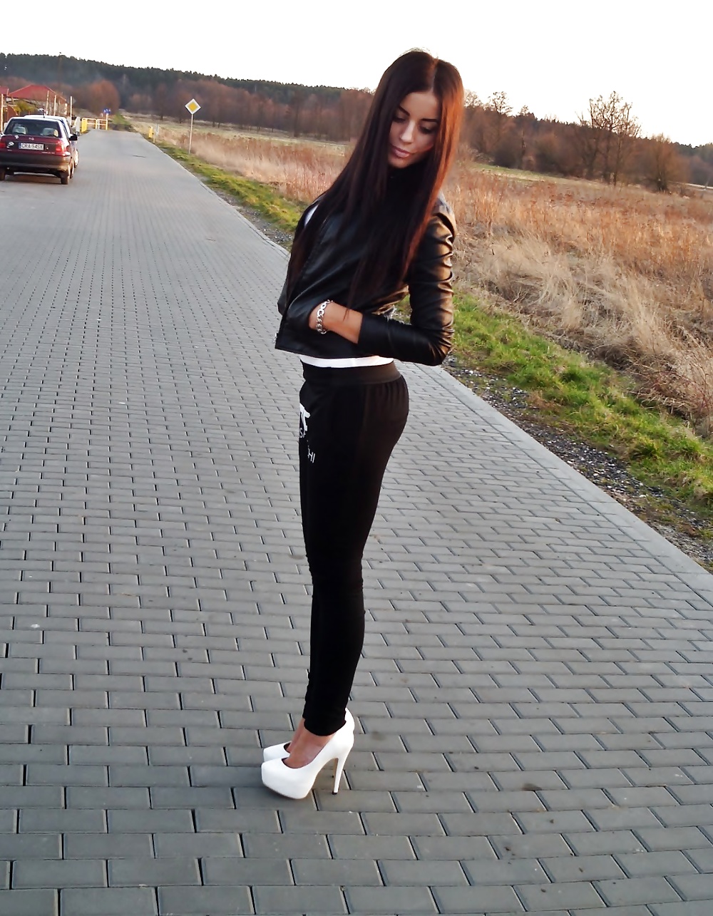 Amateurs In Heels 1 porn gallery