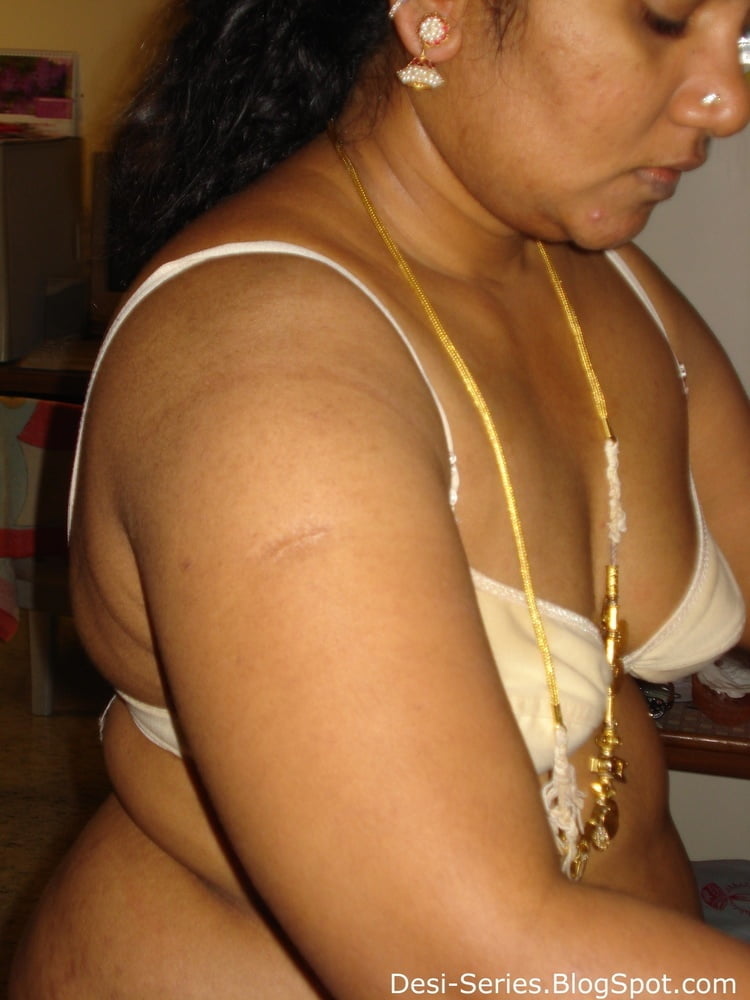 Indian Tamil Mature Aunty In Golden Sari Looking Sexy And Big 190 Pics 6856