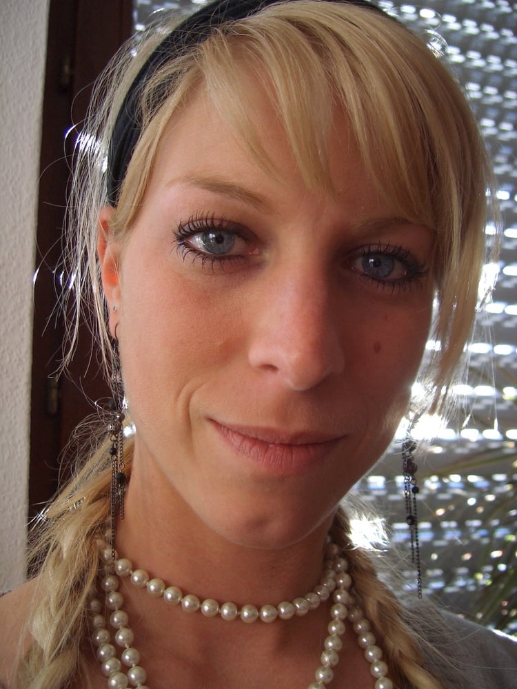 Geile Deutsch Fickschlampe photo #325233654