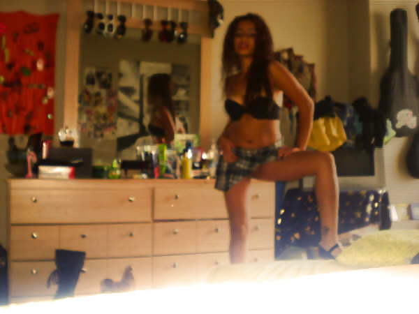 More Cute Girls (18+) porn gallery