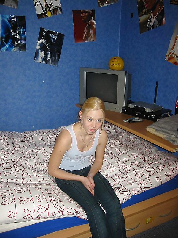 all images of this blonde teen (?) porn gallery