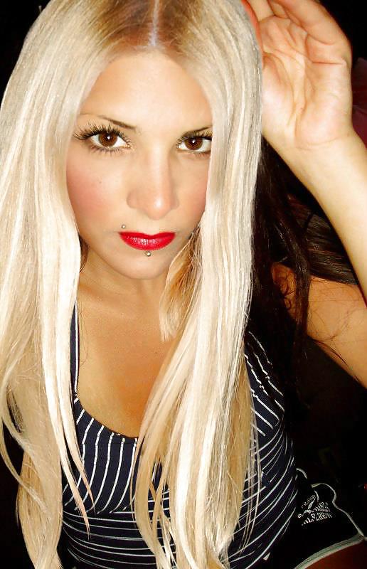 Italiana Roberta Rocco porn gallery