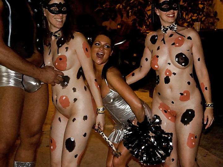Nude Painted Ladies in Public Fetish Gallery 12 porn gallery