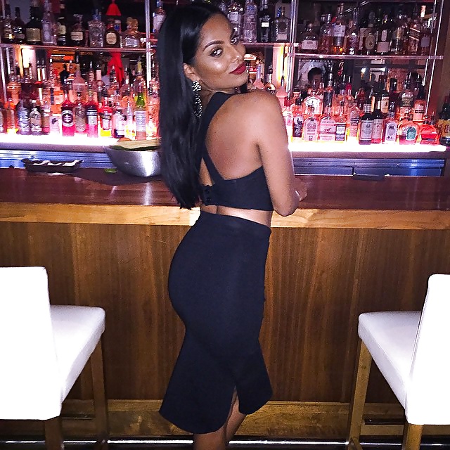 INDIAN DESI BITCH porn gallery