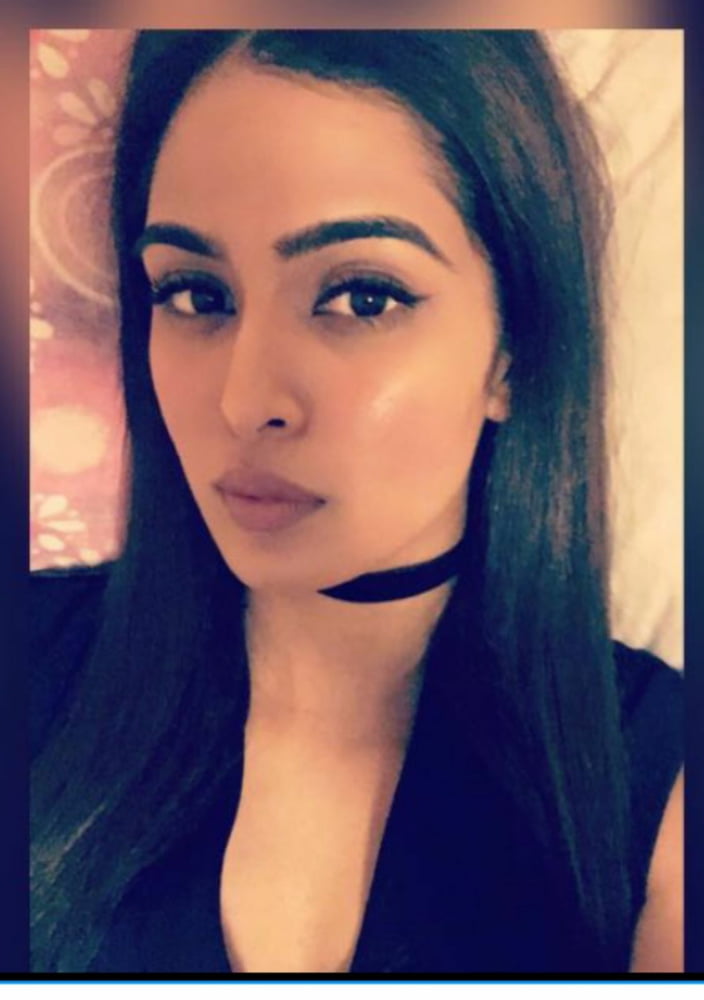 Sexy Indian & Paki babes porn gallery