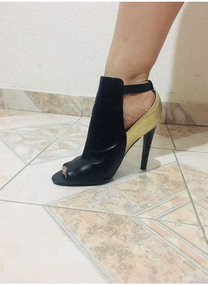 Wife heels - 2 Photos 