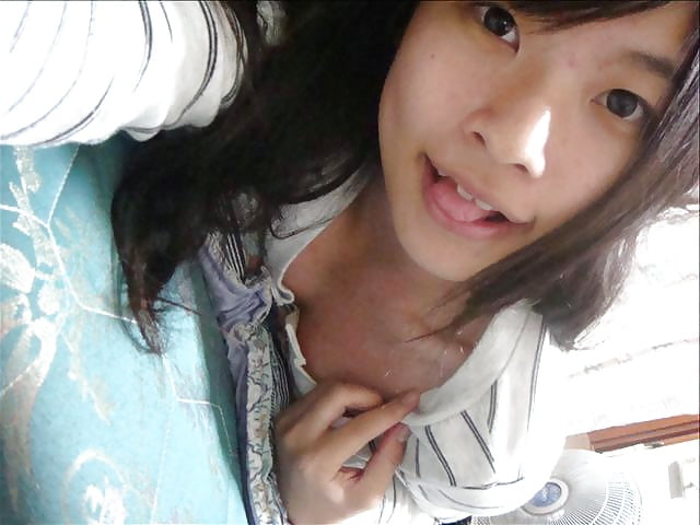 A Taiwan slut porn gallery