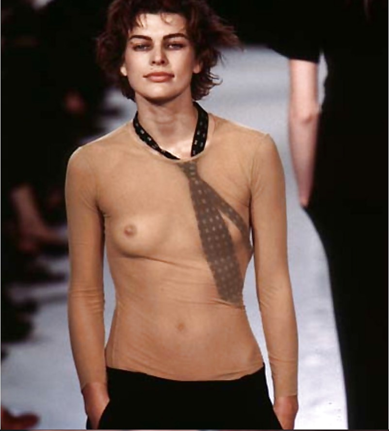 Milla Jovovich porn gallery