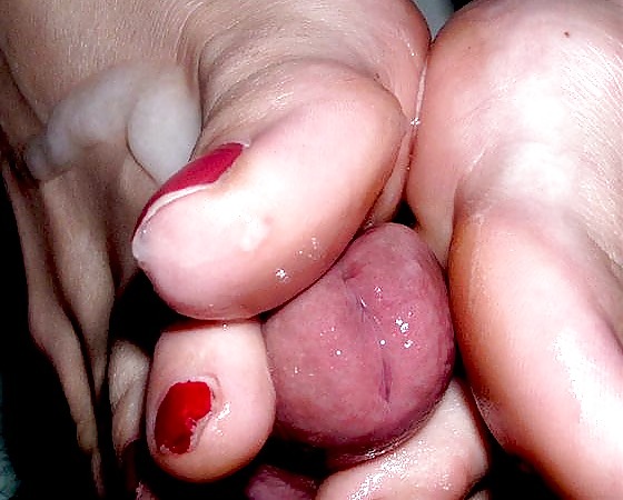 More beautiful feet, toes and footjobs porn gallery