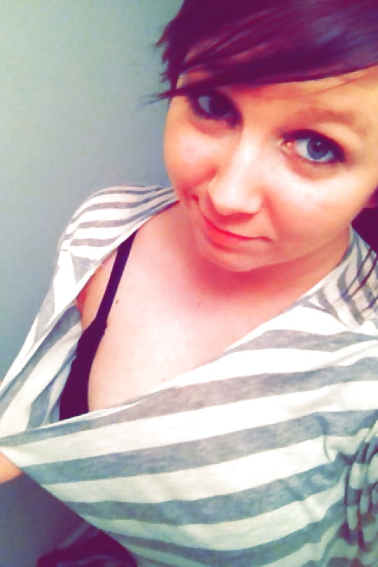 BIG TITS  SMALL TITS TWO SELFIE BABES (SG) porn gallery