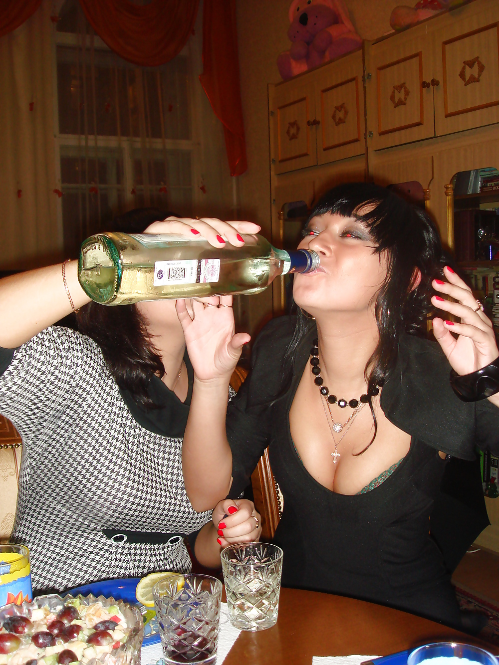 lovely brunette porn gallery