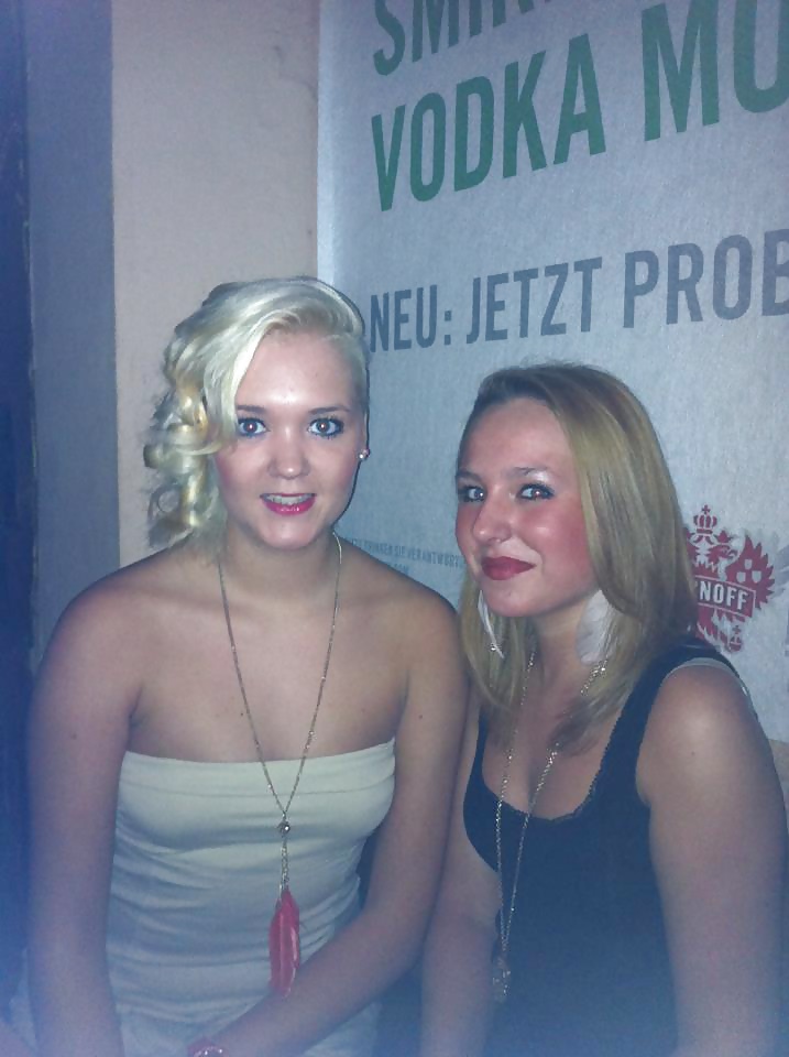 Some awesome cutie Friends! porn gallery