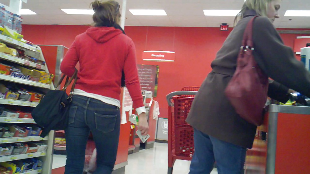 candid nice ass at target checkout porn gallery