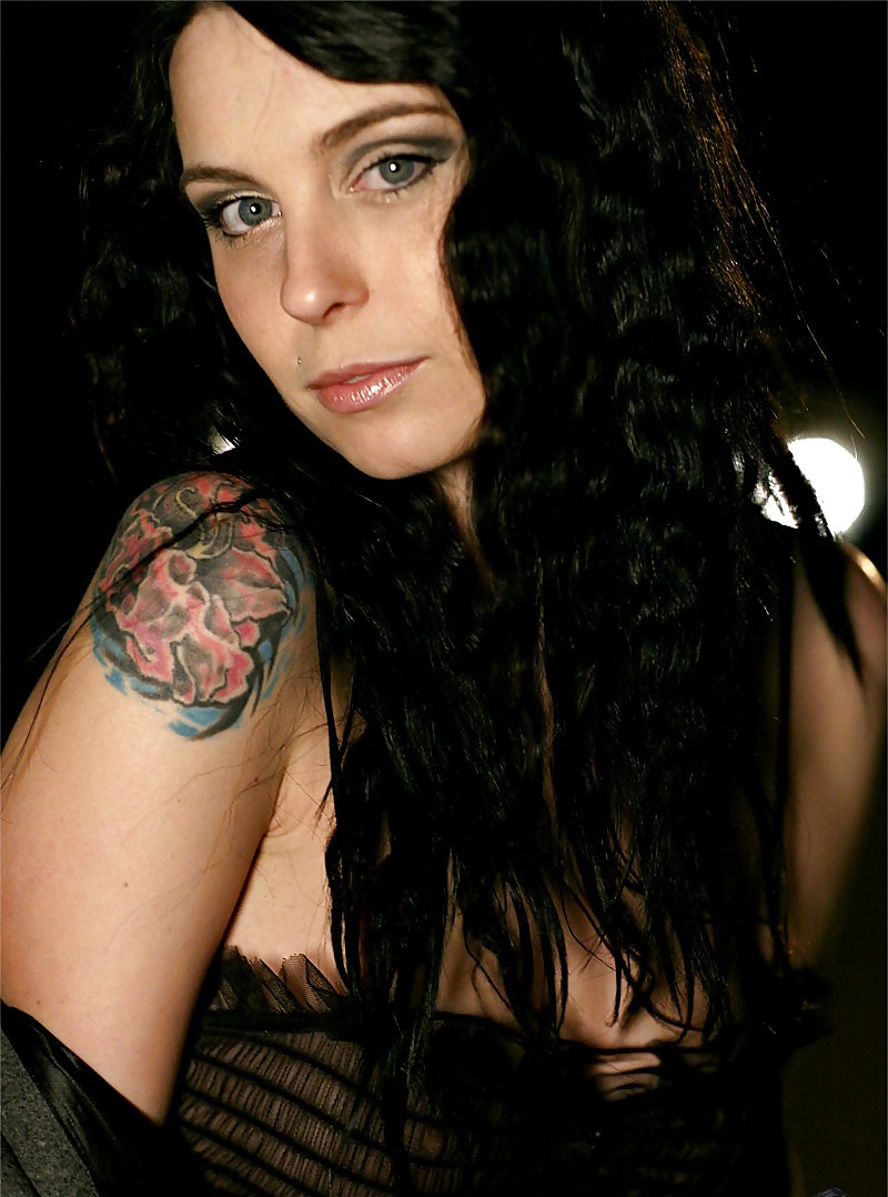 On the Streets porn gallery